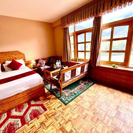 Hotel Hollywood Vibes #Riverview #Premium Rooms #Prime Location #Most Awarded #Parking #Top Rated #Open Terrace #Lawn #Best Selling Hotel In Manali Esterno foto