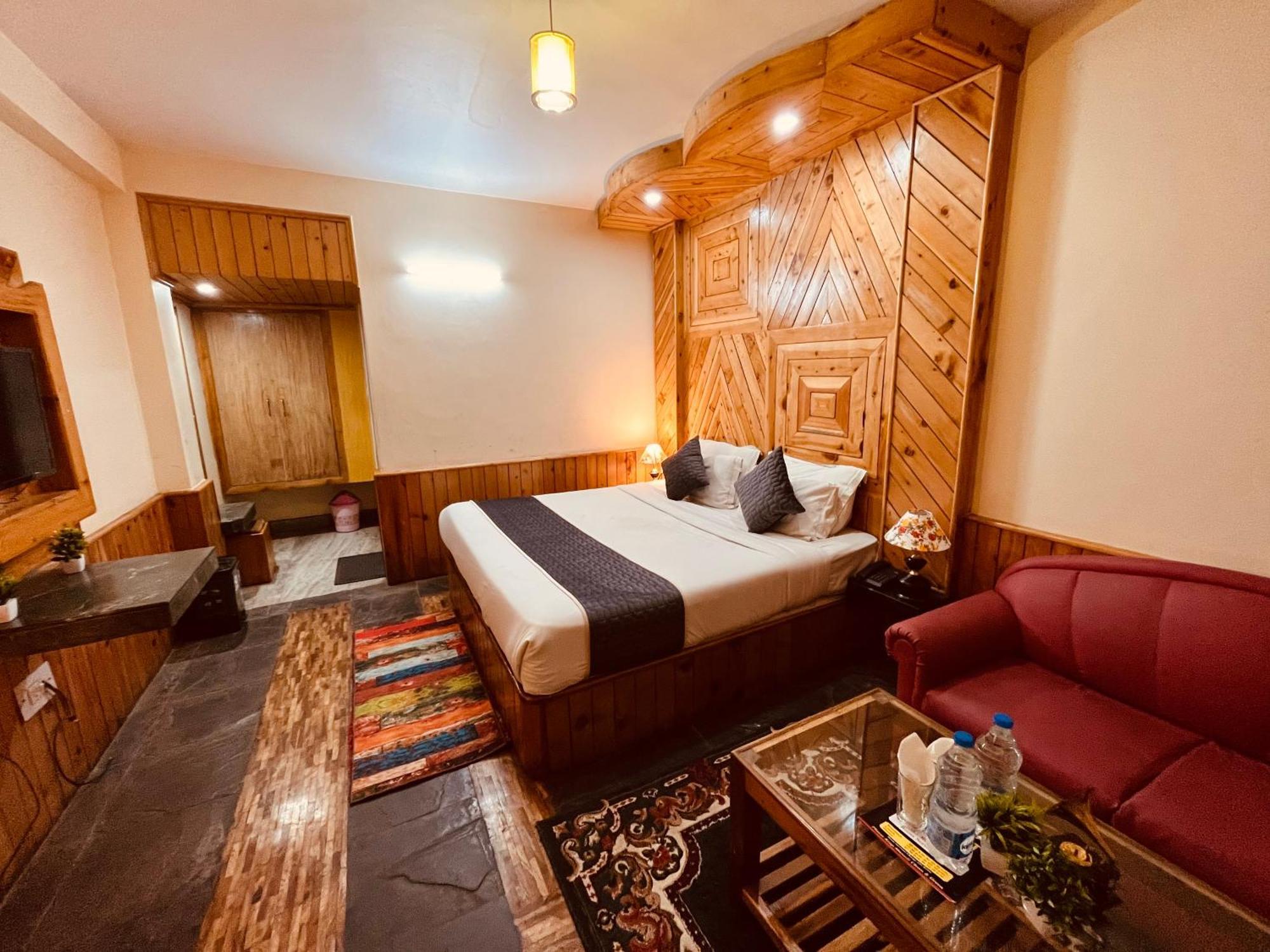 Hotel Hollywood Vibes #Riverview #Premium Rooms #Prime Location #Most Awarded #Parking #Top Rated #Open Terrace #Lawn #Best Selling Hotel In Manali Esterno foto