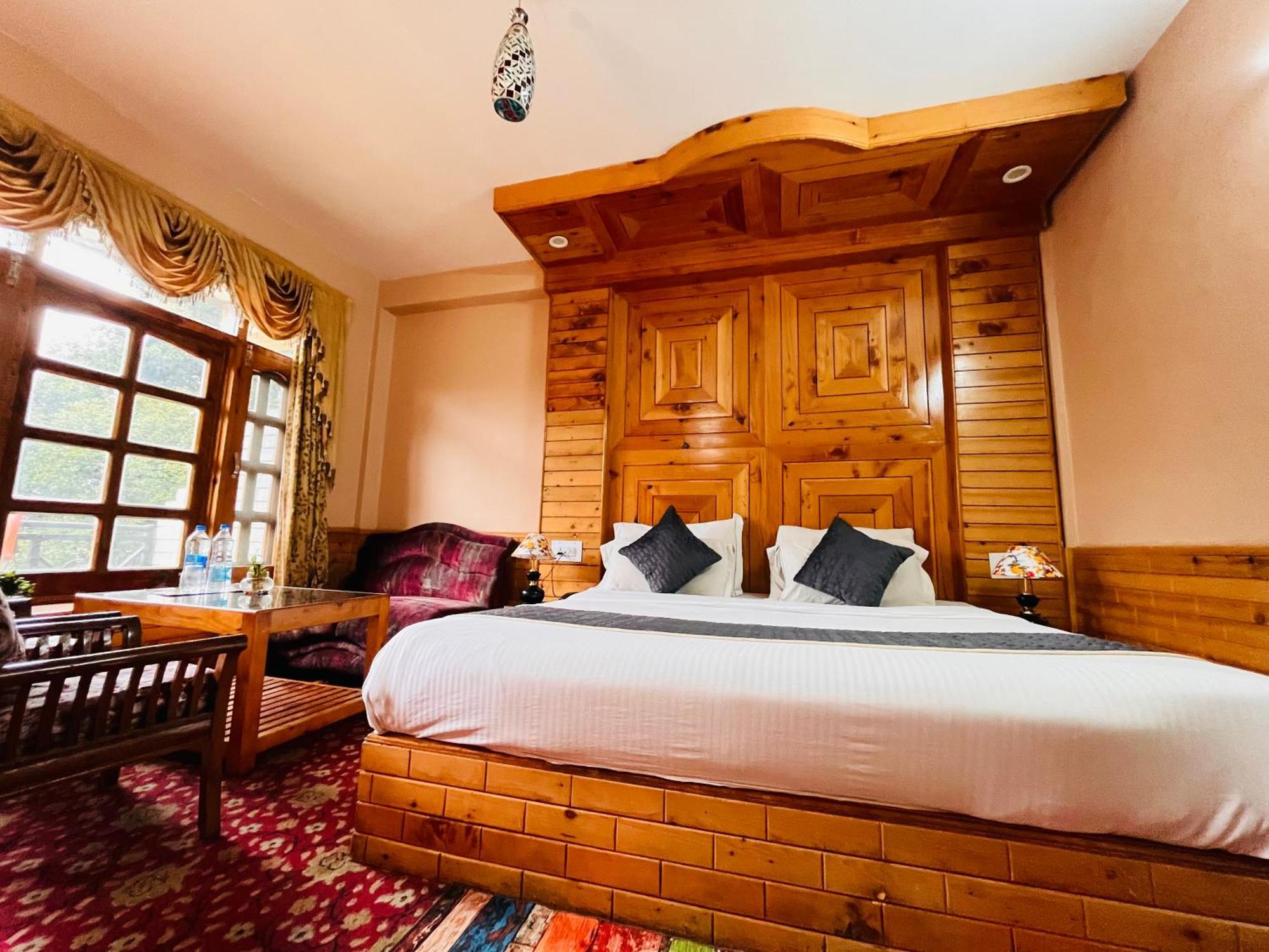 Hotel Hollywood Vibes #Riverview #Premium Rooms #Prime Location #Most Awarded #Parking #Top Rated #Open Terrace #Lawn #Best Selling Hotel In Manali Esterno foto