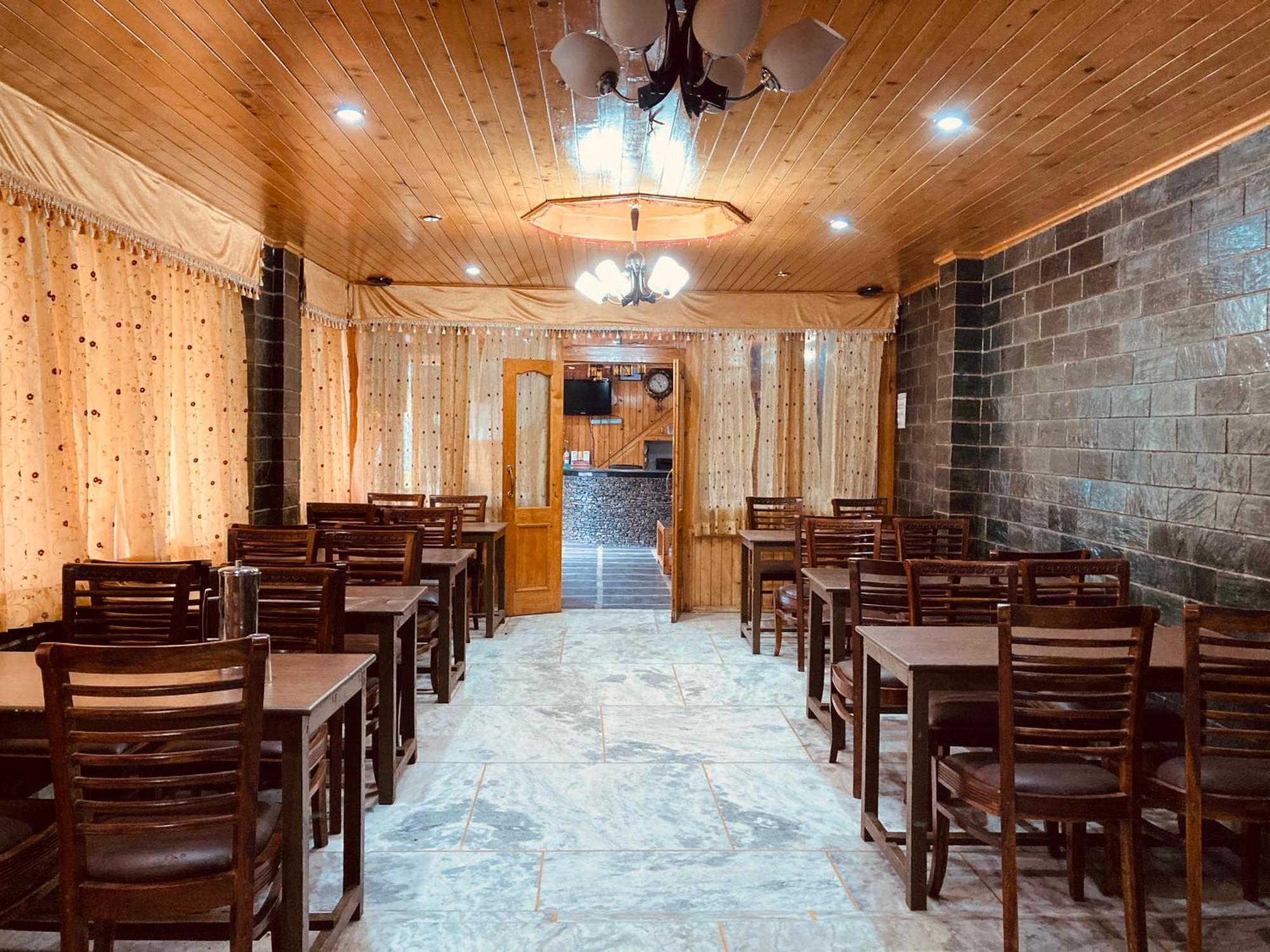 Hotel Hollywood Vibes #Riverview #Premium Rooms #Prime Location #Most Awarded #Parking #Top Rated #Open Terrace #Lawn #Best Selling Hotel In Manali Esterno foto