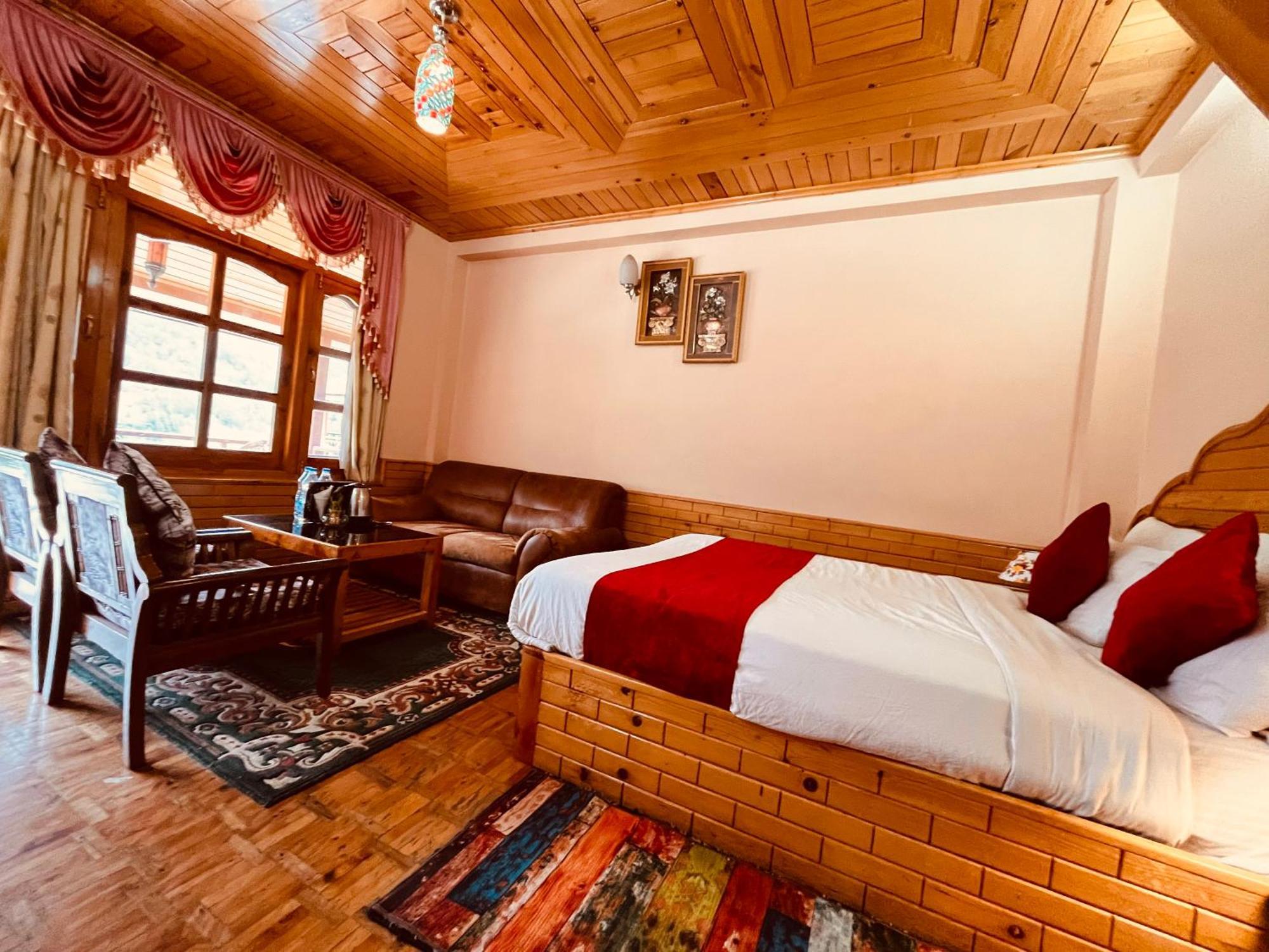 Hotel Hollywood Vibes #Riverview #Premium Rooms #Prime Location #Most Awarded #Parking #Top Rated #Open Terrace #Lawn #Best Selling Hotel In Manali Esterno foto