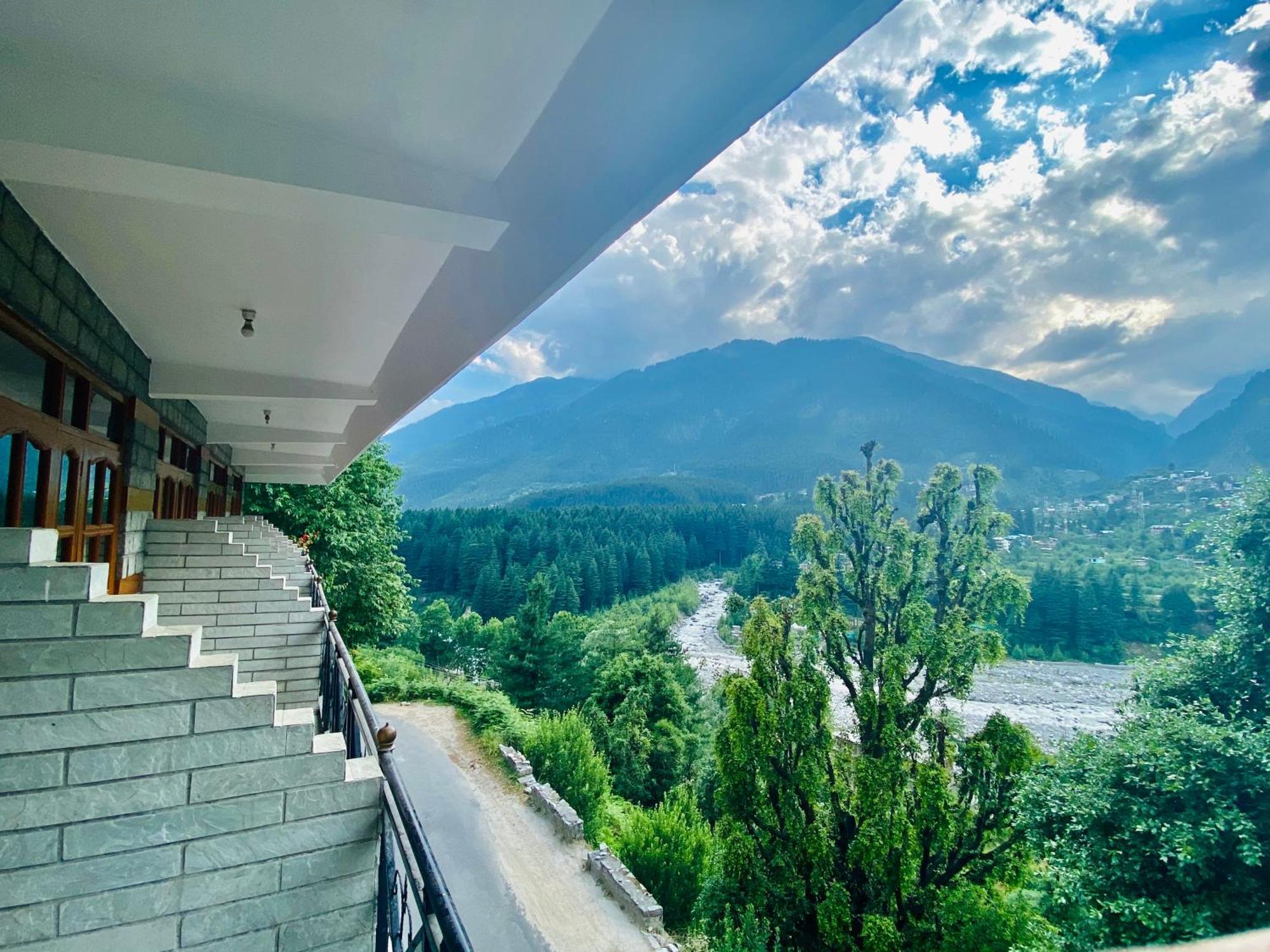 Hotel Hollywood Vibes #Riverview #Premium Rooms #Prime Location #Most Awarded #Parking #Top Rated #Open Terrace #Lawn #Best Selling Hotel In Manali Esterno foto