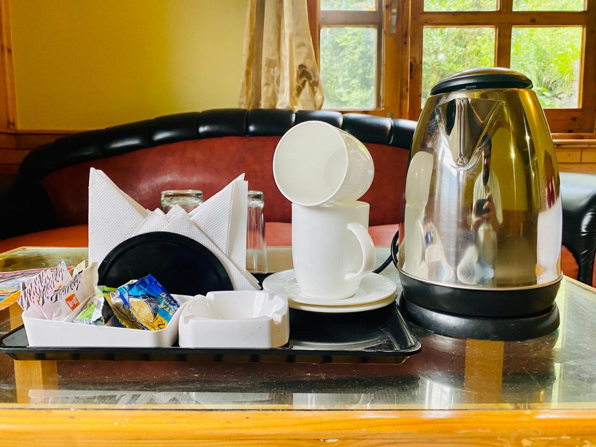 Hotel Hollywood Vibes #Riverview #Premium Rooms #Prime Location #Most Awarded #Parking #Top Rated #Open Terrace #Lawn #Best Selling Hotel In Manali Esterno foto